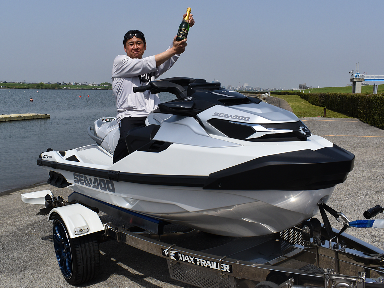 Sea-Doo GTX LIMITED 325 納艇 / 船舶免許の取得・新艇中古艇販売 